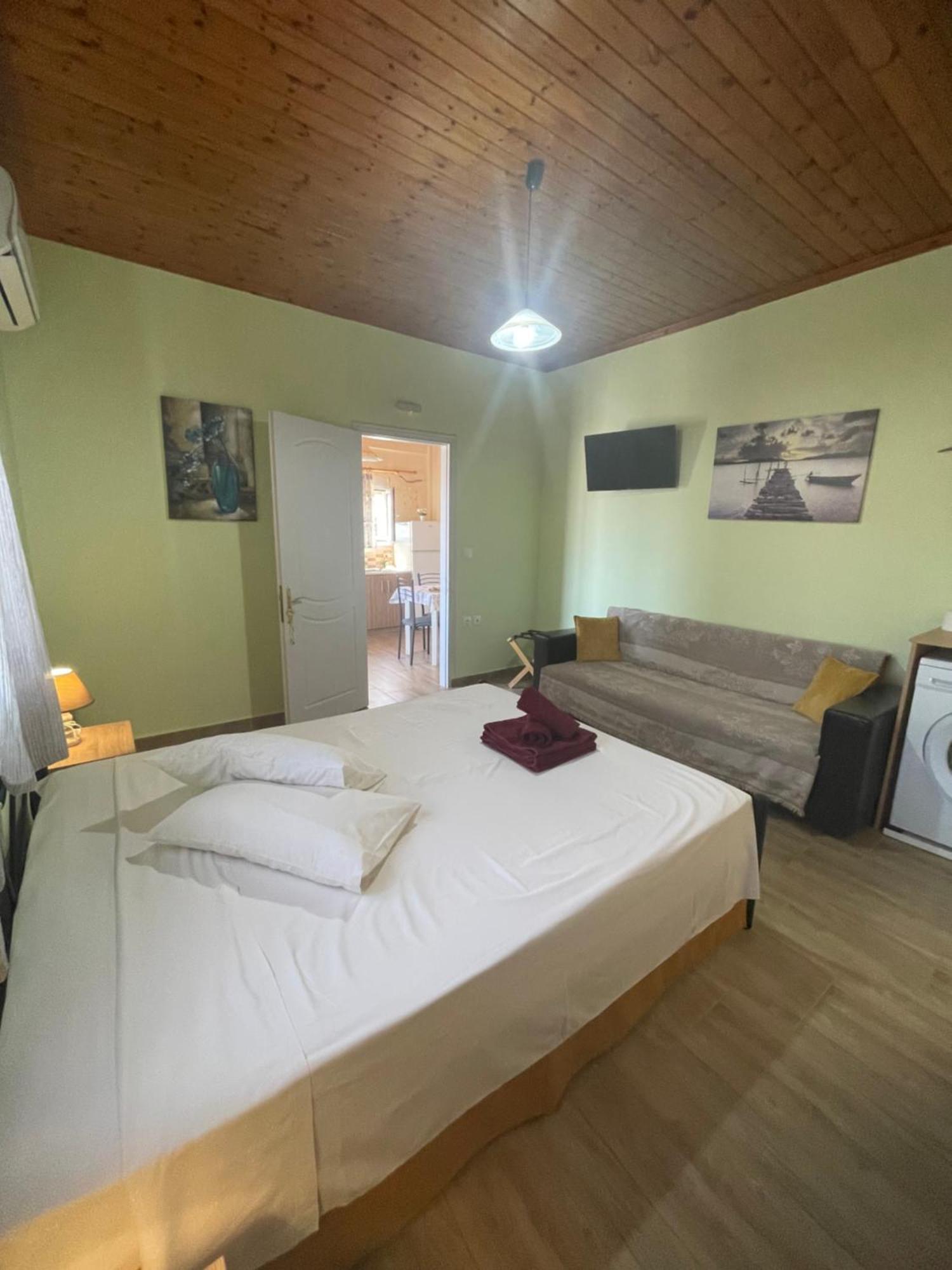 Fergani Apartments Moúdhros Extérieur photo