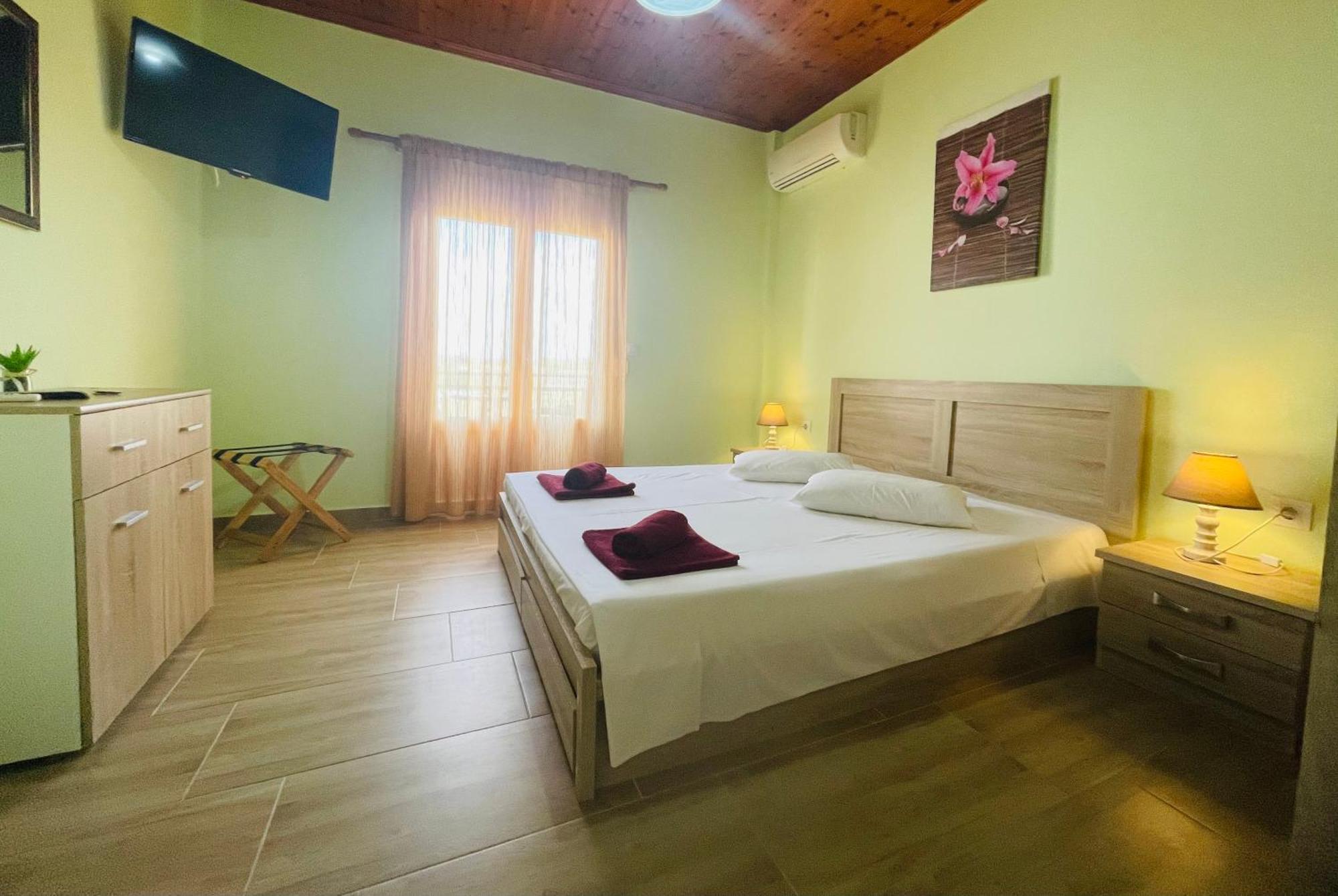 Fergani Apartments Moúdhros Extérieur photo